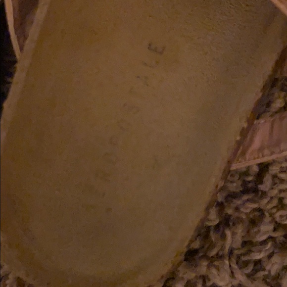 Sandals - Picture 3 of 4